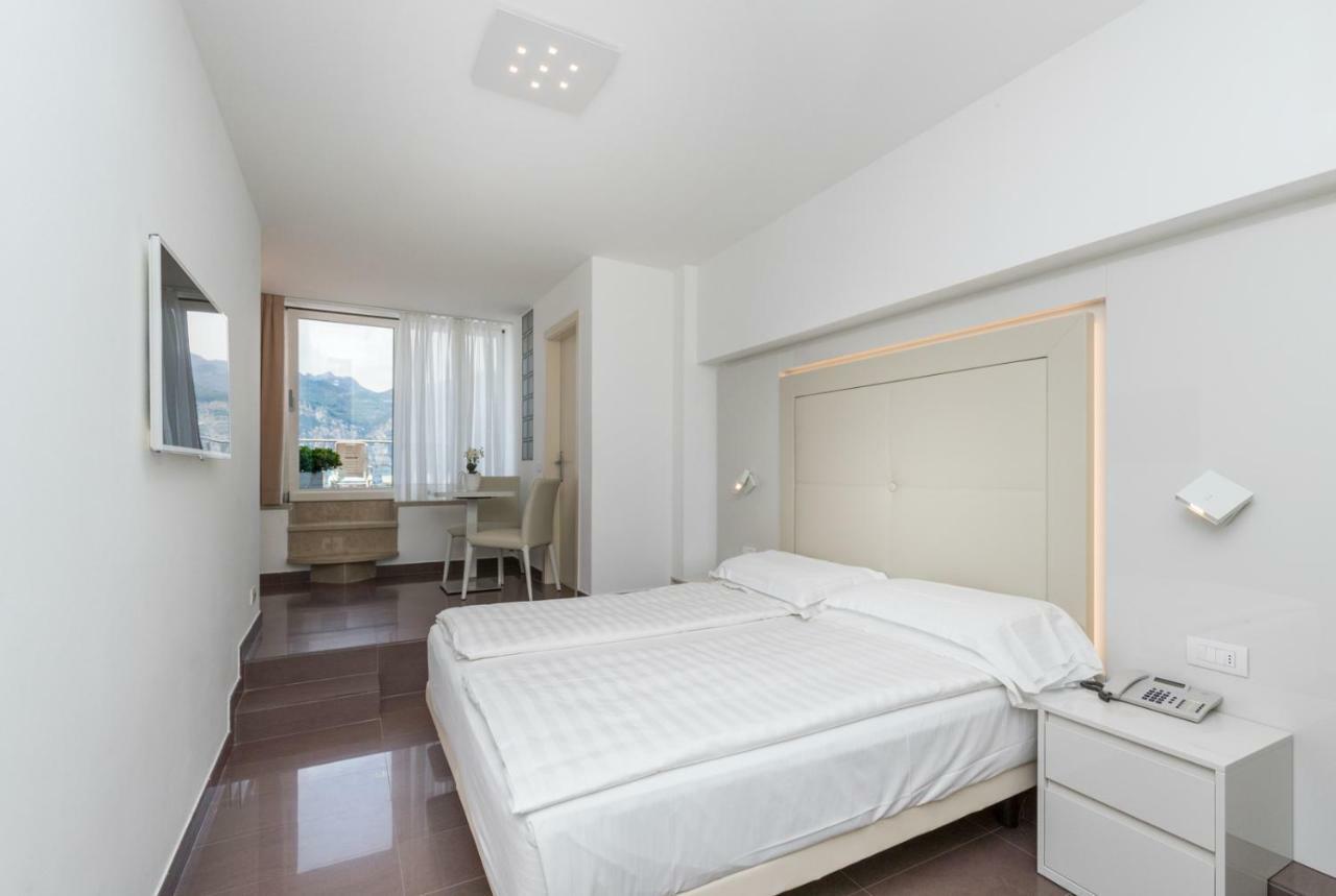Hotel Vega Malcesine Luaran gambar